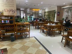大堂-石磨房养生豆浆鱼•野生菌火锅(红河云岭·盛世佳园店)