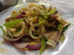 -三亚火车头万人海鲜广场