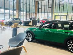 -上海普陀宝诚MINI4S店(红柳路店)