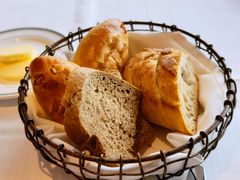 面包-Wolfgang’s Steakhouse 沃夫冈牛排馆(上海白玉兰广场店)