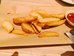 -必胜客(东大桥店)