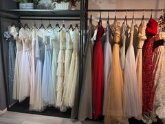 -圣霏亚礼服租赁·主持人服装租赁(上海静安总店)