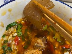 -李记称盘牛杂串串(广厦店)
