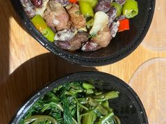 -兔行天下-鸿鹤鲜锅兔(中海国际店)