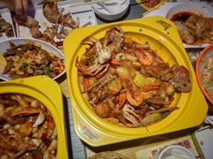 -多嘴肉蟹煲(万达店)