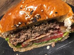 -HIGH FIVE哈福手工汉堡(桂林路店)