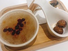 蔓越莓桃胶银耳-炖物24章·顺时轻养茶(杭州大厦店)