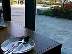 -玛格萝妮(汇智国际商业中心店)