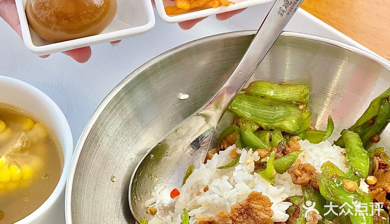 盖码饭届的王炸选手☑️工作日每周至少吃三次