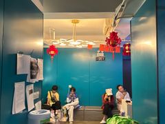 -荒岛实景沉浸密室(江汉路1店)