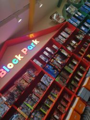 -Block Park 租乐高(天虹店)