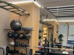 -Z&B Fitness Studio·Gym(前滩L+PLAZA店)