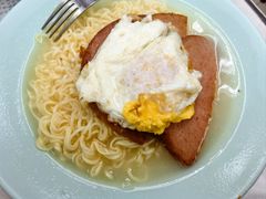 鸡蛋餐肉车仔面-金凤茶餐厅(湾仔店)