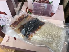 -忆食尚腊味煲仔饭(华南城店)