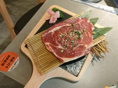 秘制大片牛排-正宗齐齐哈尔烤肉·齐牛哥鲜切炭火烤肉(杭州总店)