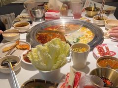 -老房老舍重庆火锅(假日城市店)