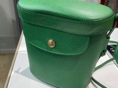 -Longchamp(佛罗伦萨小镇奥特莱斯店)