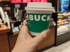 -星巴克(上海虹桥新天地二店)