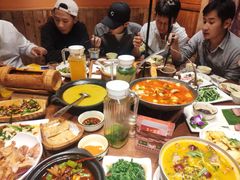 -老滇山寨•云南特色菜•地方菜•民族风情歌舞表演(金碧店)