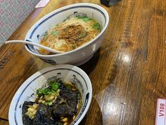 -黑白电视长沙小吃(悦汇城店)