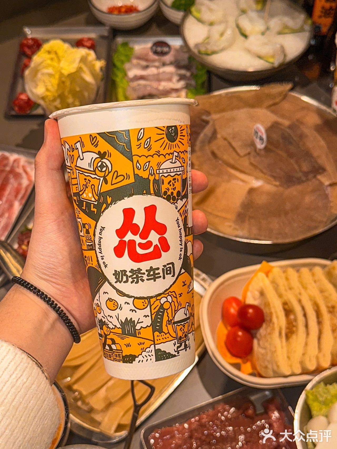 酸汤锅底涮什么都好吃！怂，你这新品太懂我了！