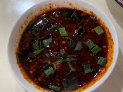 -刚砂锅鸡丝米线