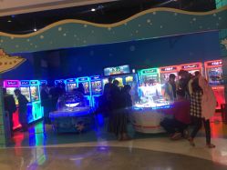 -探奇乐园蹦床公园(日月广场店)