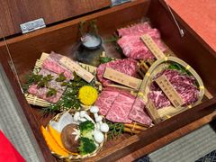 -山川小町·极番烧肉(新地假日广场店)