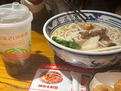 -鑫花溪牛肉米粉(文星广场店)