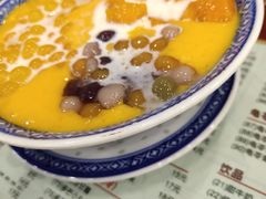 -赵记传承特色牛奶甜品(泉城广场店)