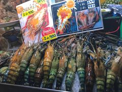 -席娜卡琳火车铁道夜市