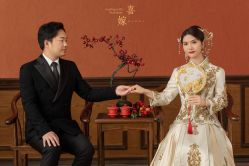 -雪中彩影婚纱摄影·微光艺术中心