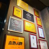 闺蜜团｜在牛排家约会吃饭可太浪漫了！[加油]