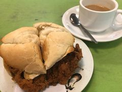 猪扒包-胜利茶餐室