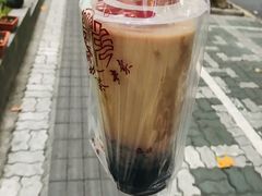 -阿姨奶茶专卖(舌涧道杭州惠民路创始店)
