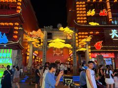 -黄兴南路步行商业街