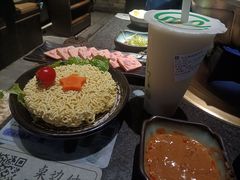 -湊湊火锅·茶憩(新中关购物中心店)