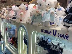 -王府井百货熙地港店