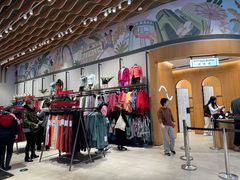 -lululemon(比斯特购物村店)