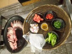 -刘姐啤酒鱼民族演艺餐厅(西街总店)