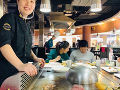 -利昂法式铁板主题餐厅(新奥购物中心店)