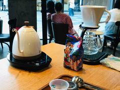 -星巴克臻选(郑州中原万达店)