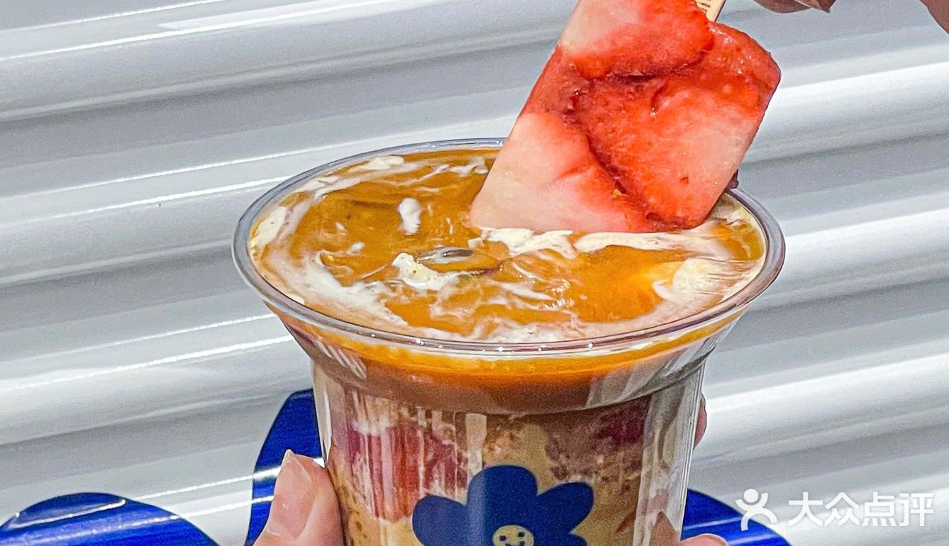 被狠狠可爱到啦！简直是奶茶颜值天花板！ 这次的ART