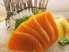 法罗三文鱼背刺身（三片）-大鲜生·亚洲菜融合小食堂