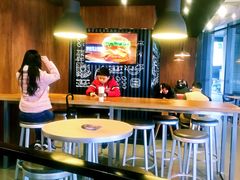 大堂-汉堡王(华润五彩城店)