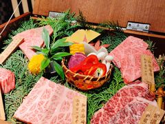 -山川小町·极番烧肉(新地假日广场店)