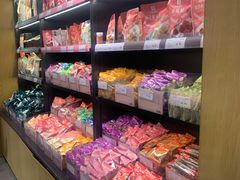 零售区-良品铺子(五角场万达店)