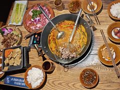-贵厨酸汤牛肉(花果园国际中心店)