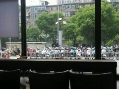 -星巴克(洛阳中州路王府井店)