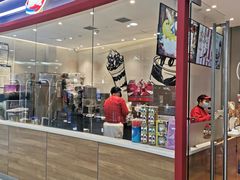 门面-DQ·蛋糕·冰淇淋(河东万达店)